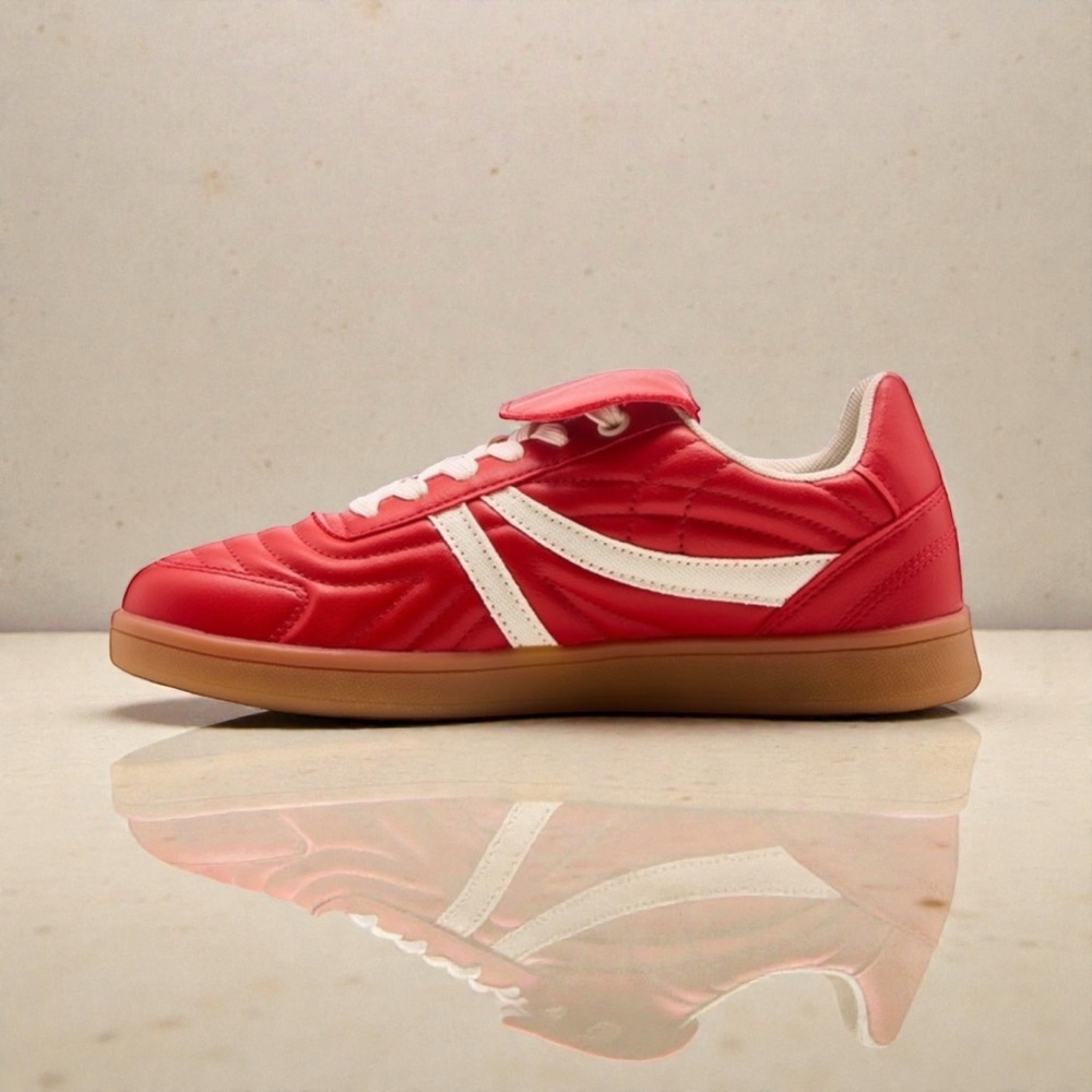 New in Box Adorable Women's Madrid Sneakers (Red Multi Gum) SIZE 6.5